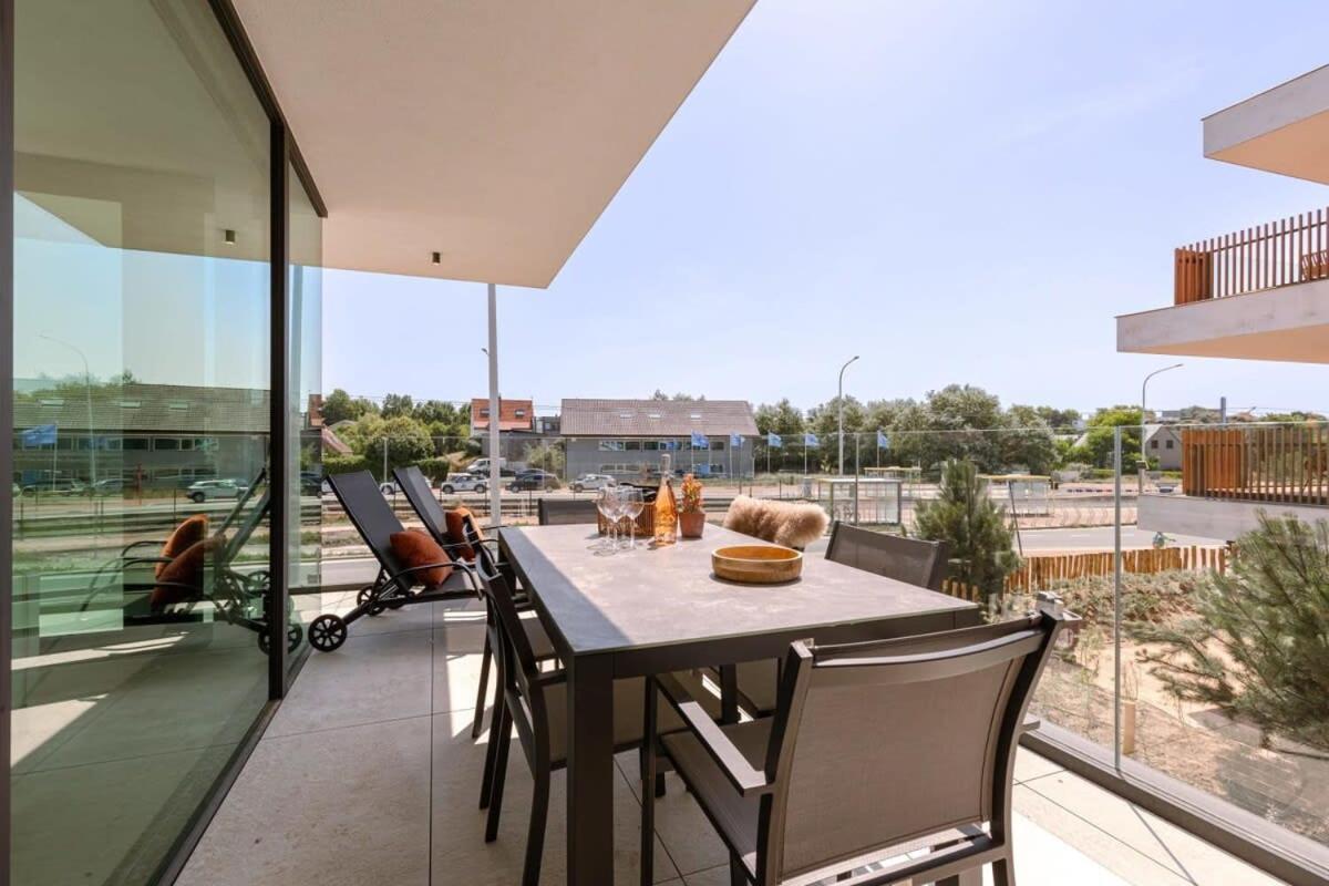 New, Luxurious And Modern Apartment With Private Parking Koksijde Exterior foto