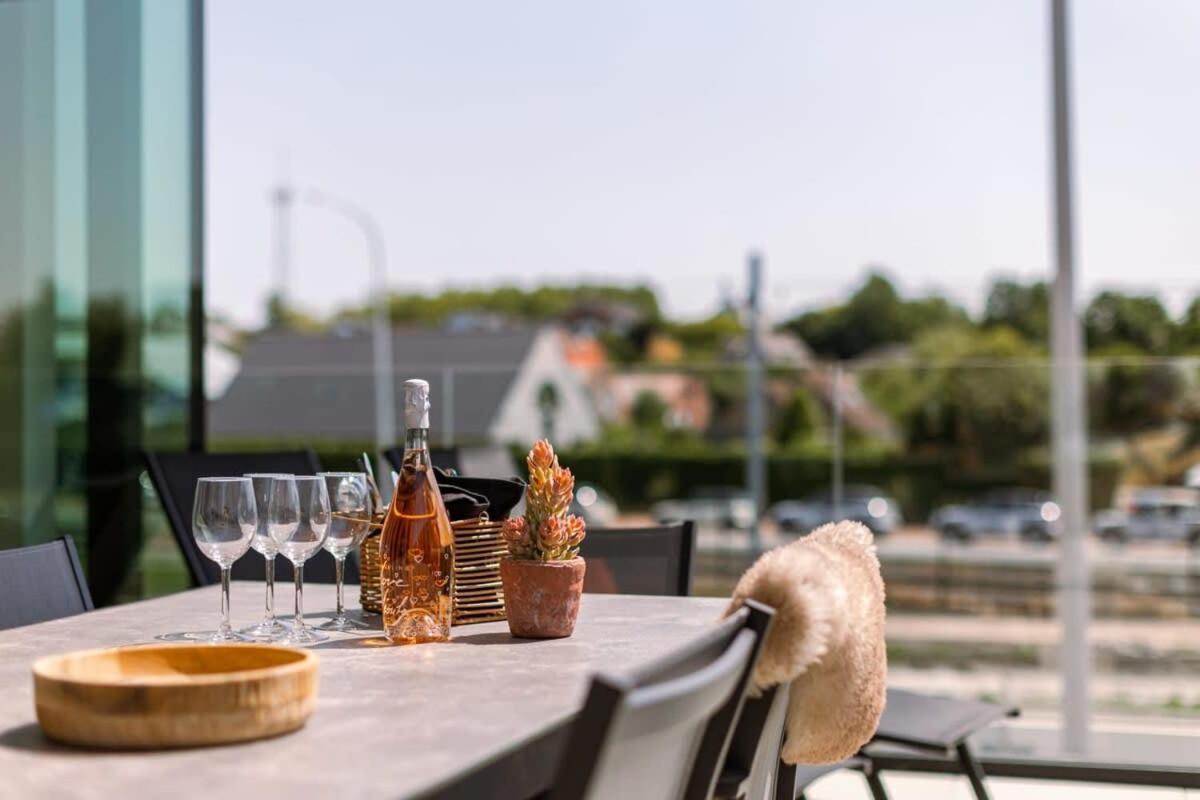 New, Luxurious And Modern Apartment With Private Parking Koksijde Exterior foto